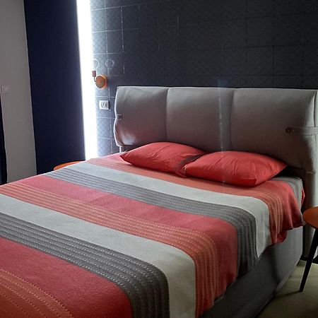 Stylish Apartment, Skopje Centre - Private Parking - Panoramic Views Ngoại thất bức ảnh