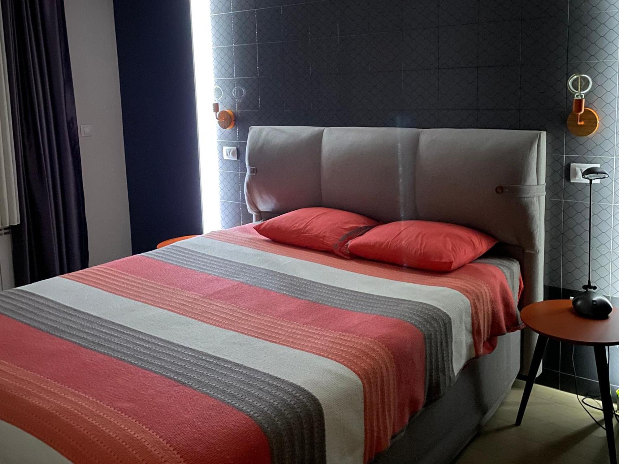 Stylish Apartment, Skopje Centre - Private Parking - Panoramic Views Ngoại thất bức ảnh