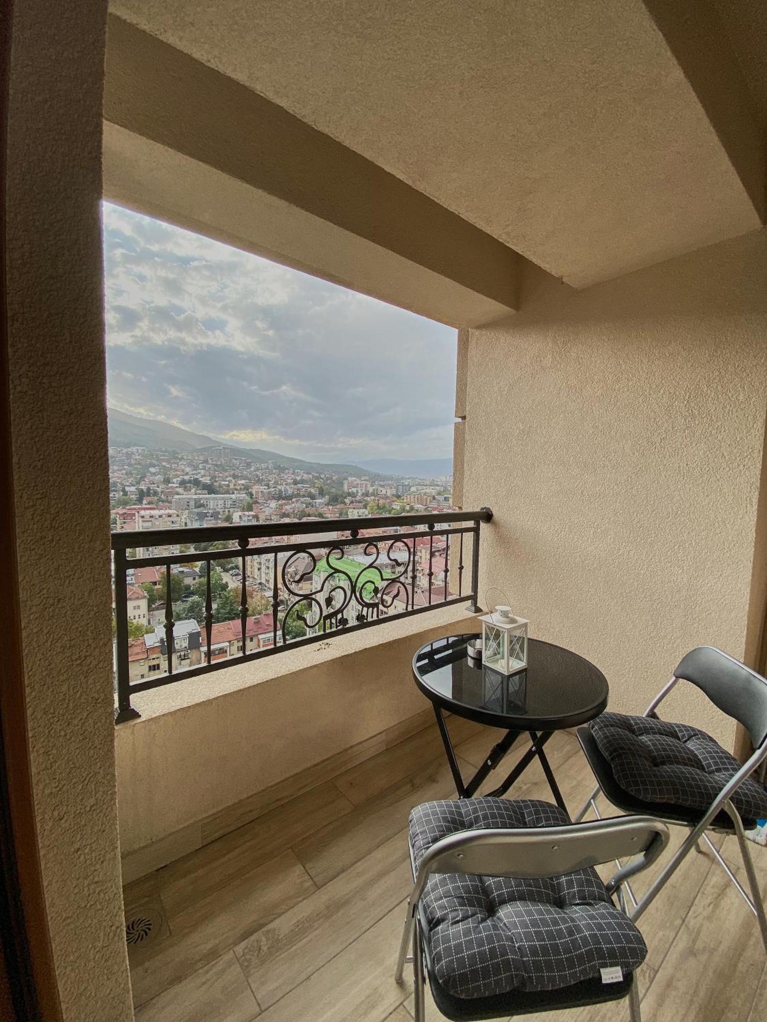 Stylish Apartment, Skopje Centre - Private Parking - Panoramic Views Ngoại thất bức ảnh